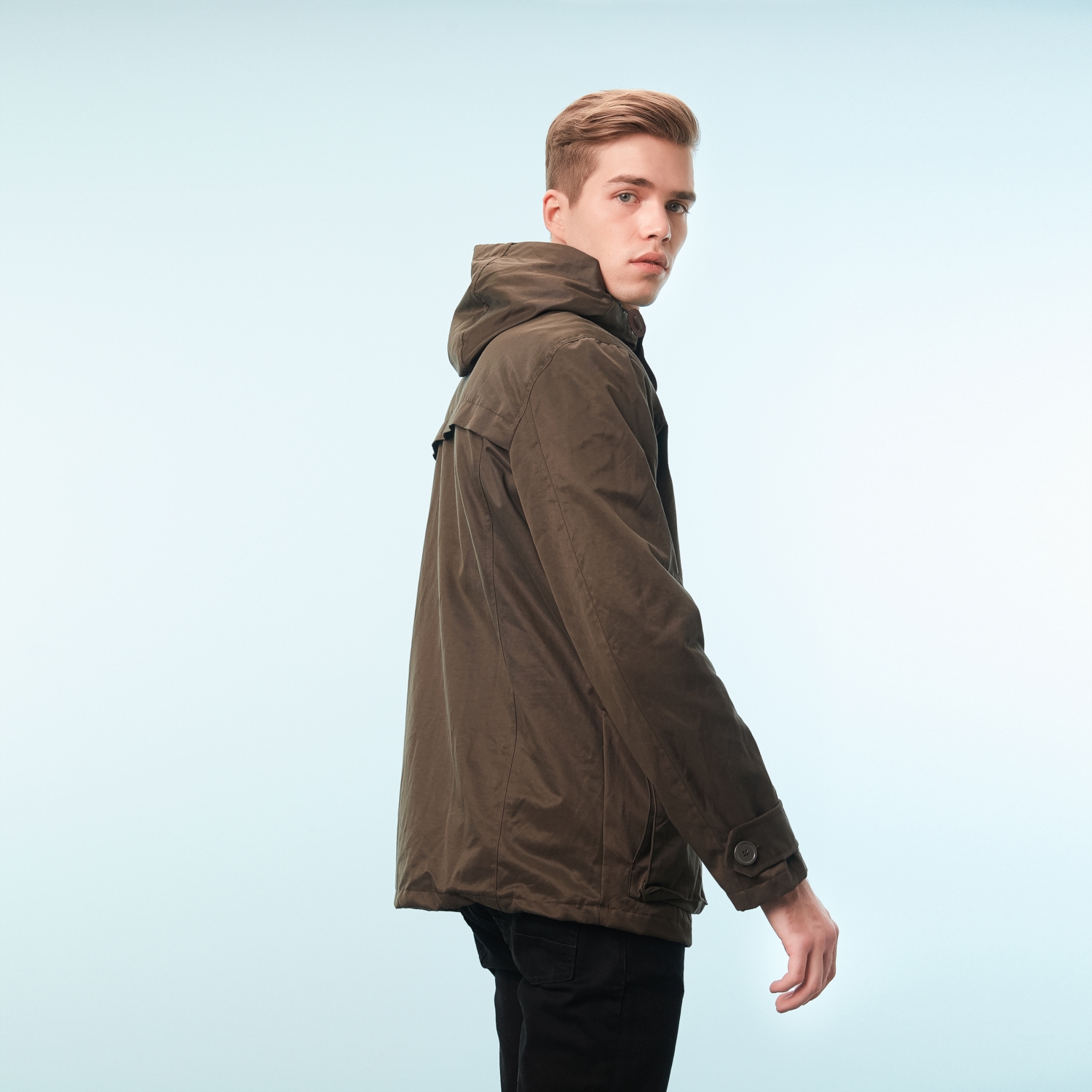 KÜRK DETAYLI KAPÜŞONLU PARKA