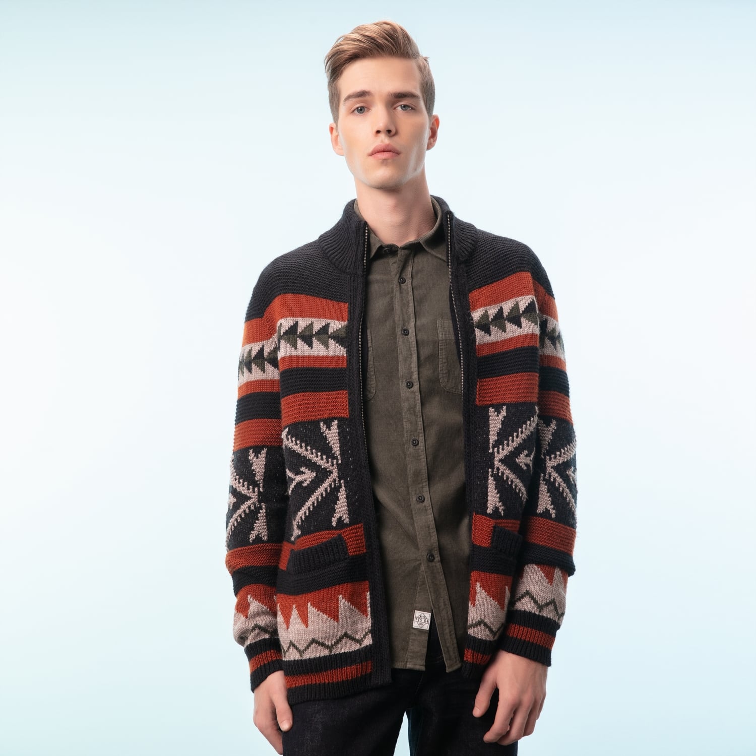 ETNİK DESENLİ FERMUARLI HIRKA