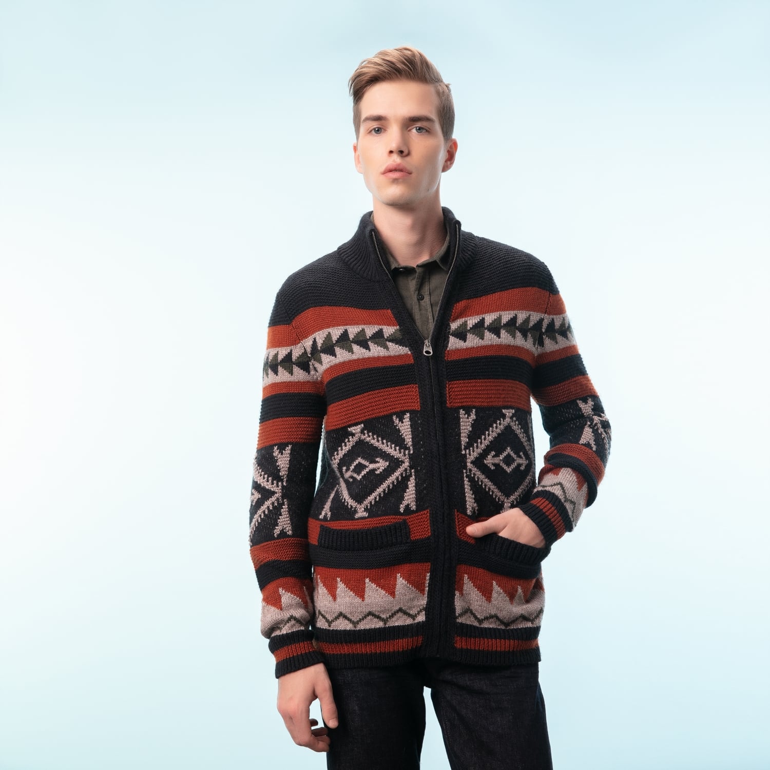 ETNİK DESENLİ FERMUARLI HIRKA