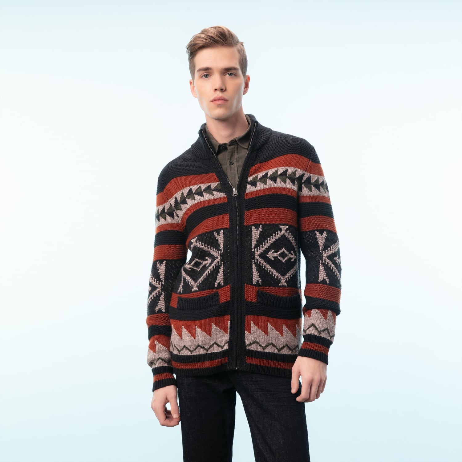 ETNİK DESENLİ FERMUARLI HIRKA