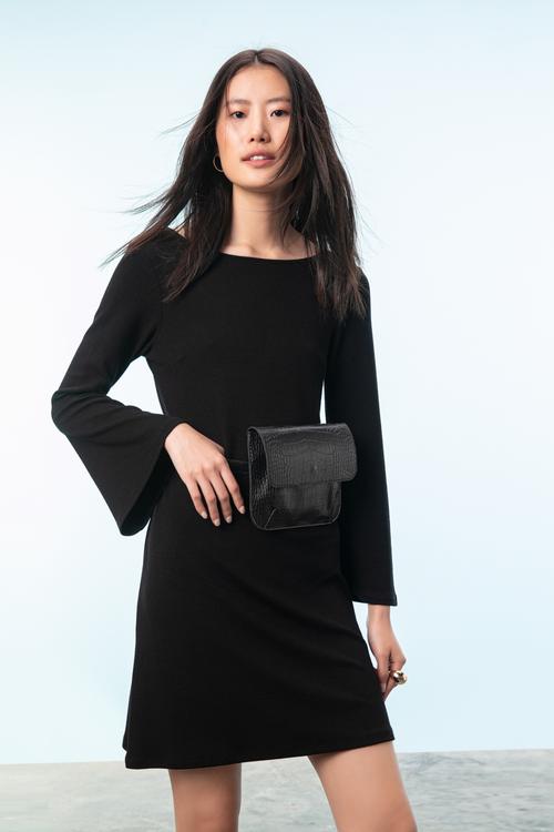  İSPANYOL KOL SIRT DEKOLTELİ MİNİ ELBİSE