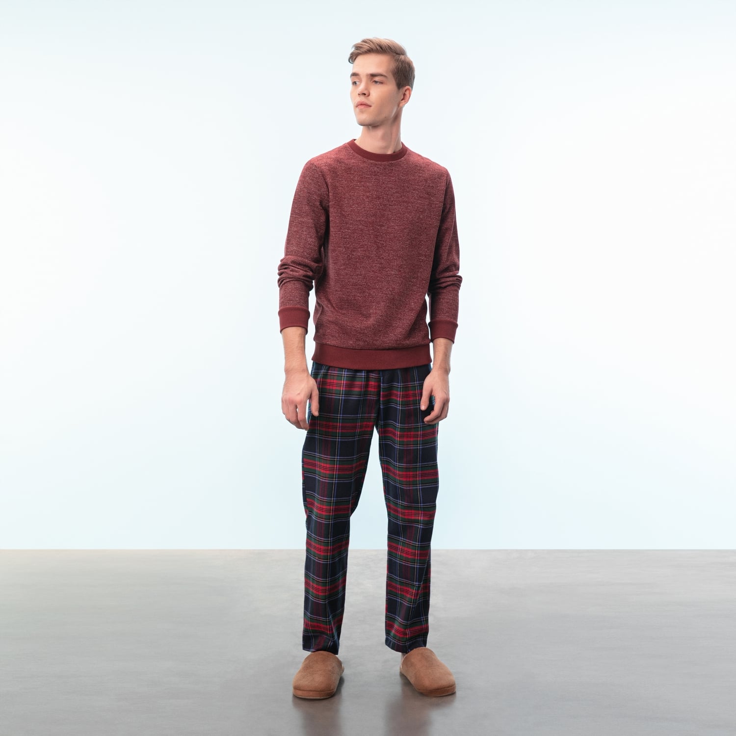 BİSİKLET YAKA KIRÇILLI SWEATSHIRT