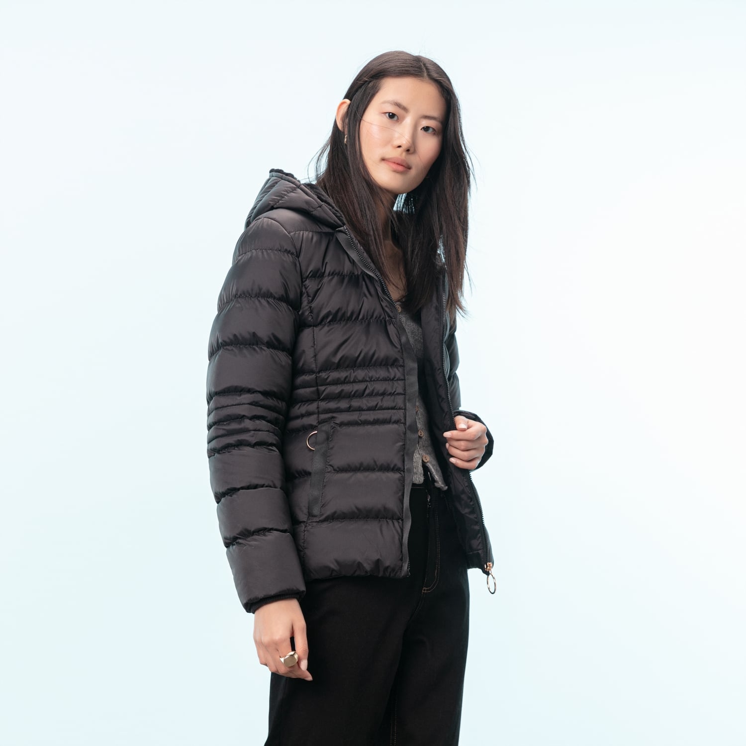 KAPİTONELİ KAPÜŞONLU PUFFER ŞİŞME MONT