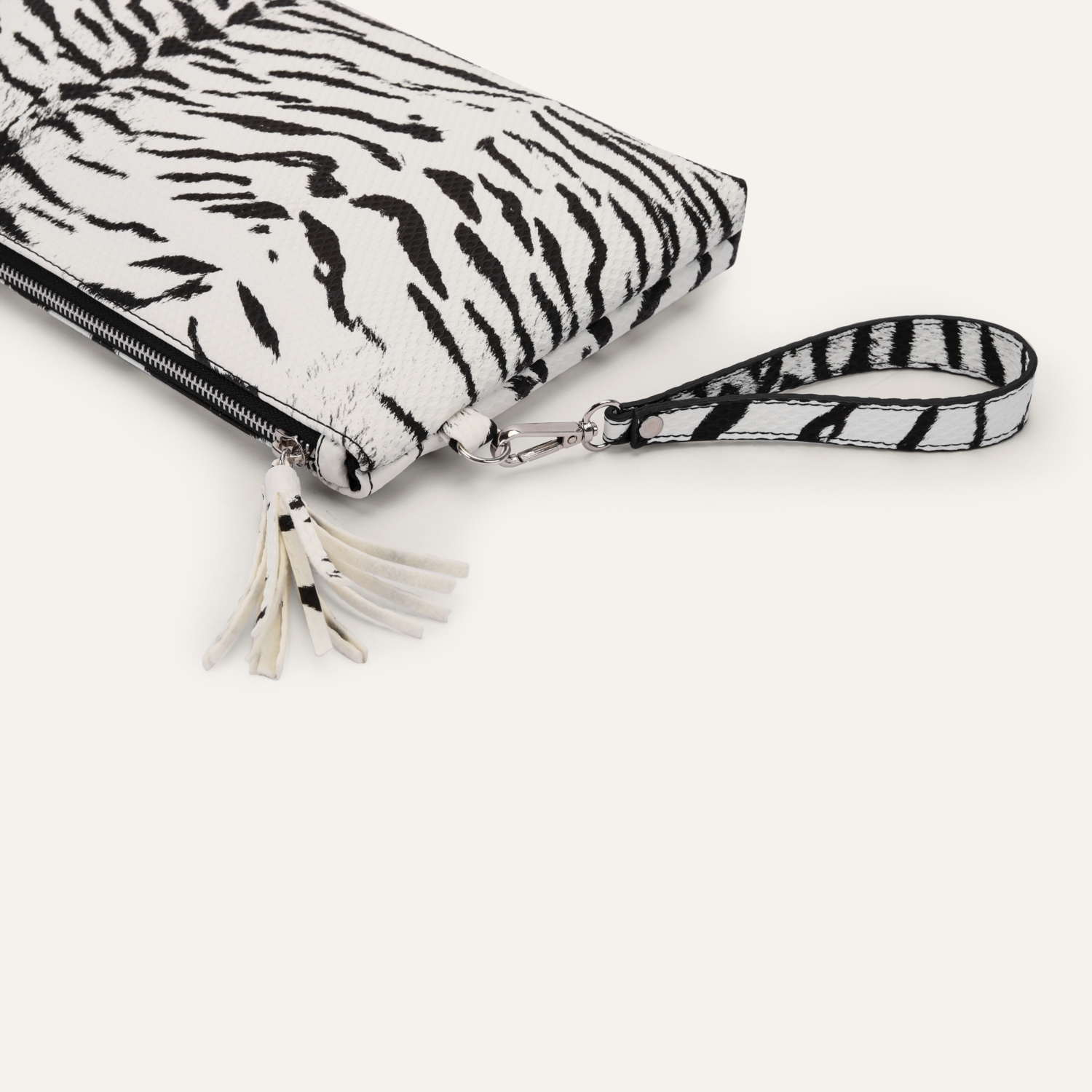 ZEBRA DESENLİ PORTFÖY ÇANTA