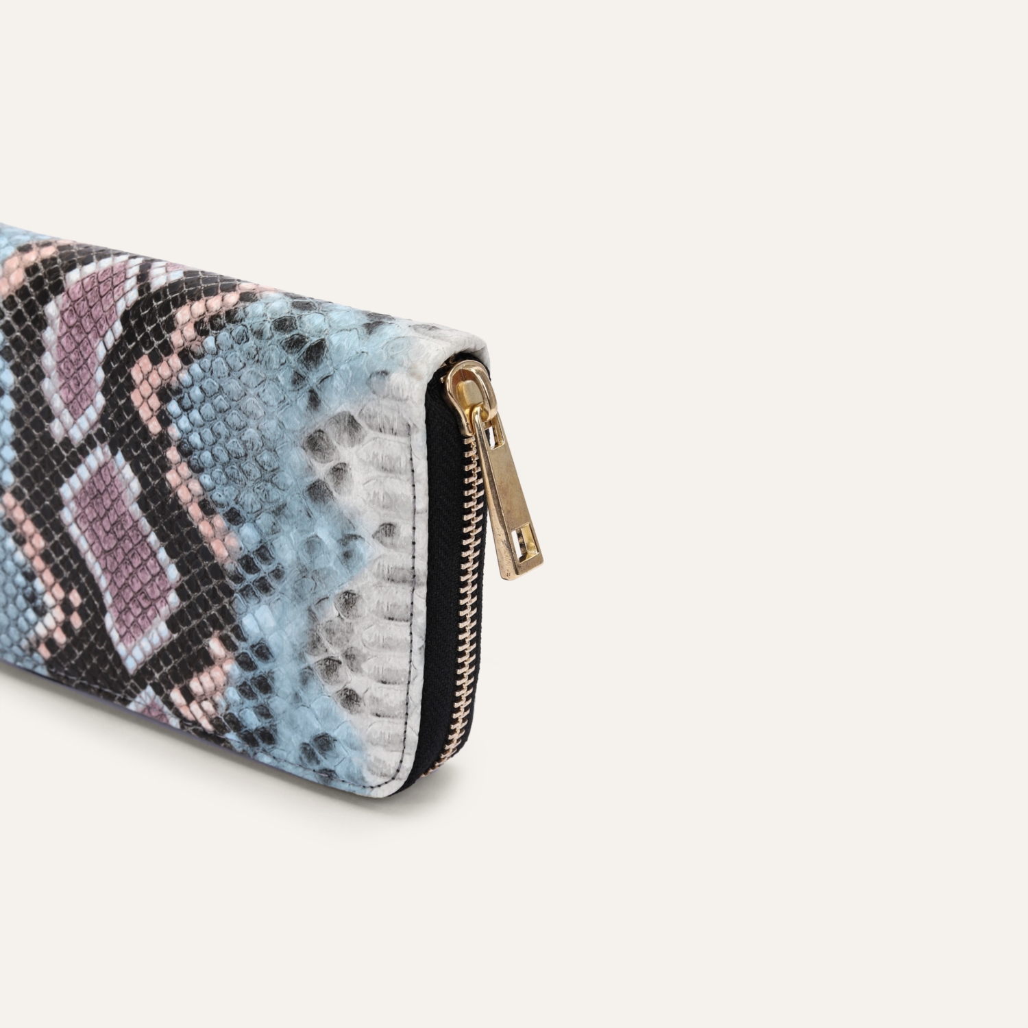 YILAN DESENLİ CÜZDAN