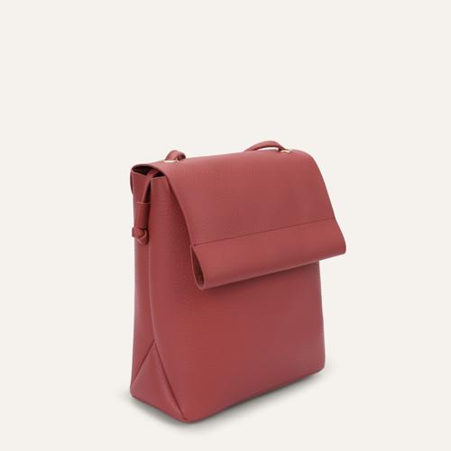  İP ASKILI SIRT ÇANTASI