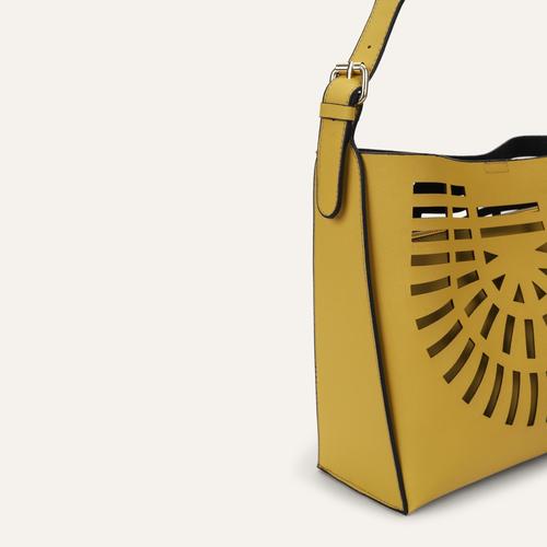  LAZER KESİM OMUZ ÇANTASI