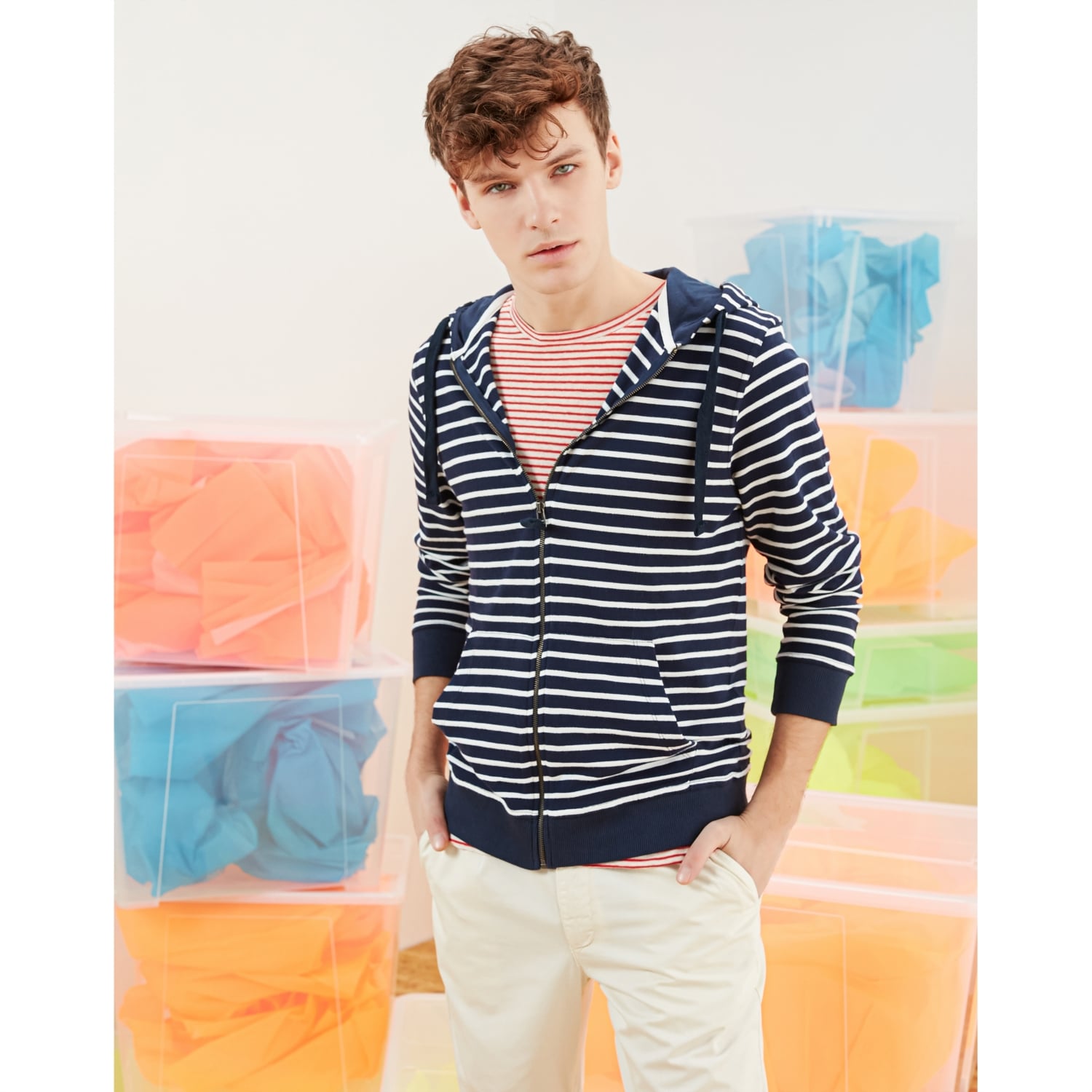 KAPÜŞONLU ÇİZGİLİ SWEATSHIRT