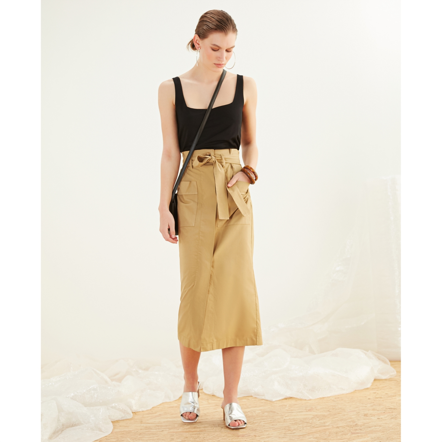 BELDEN BAĞLAMALI PAMUKLU MİDİ ETEK