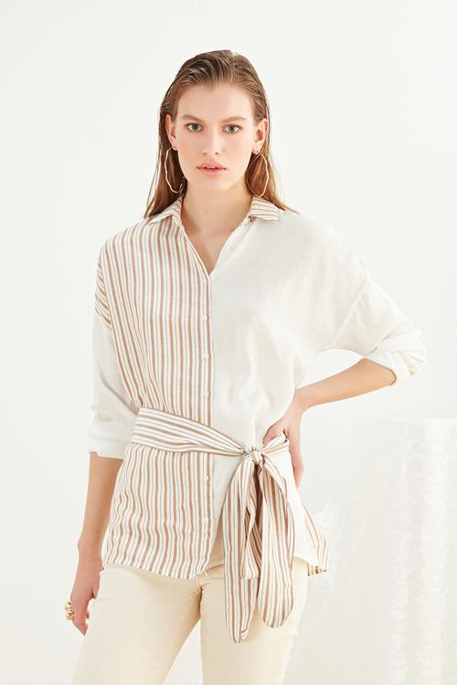  ÇİZGİLİ KUŞAKLI GÖMLEK