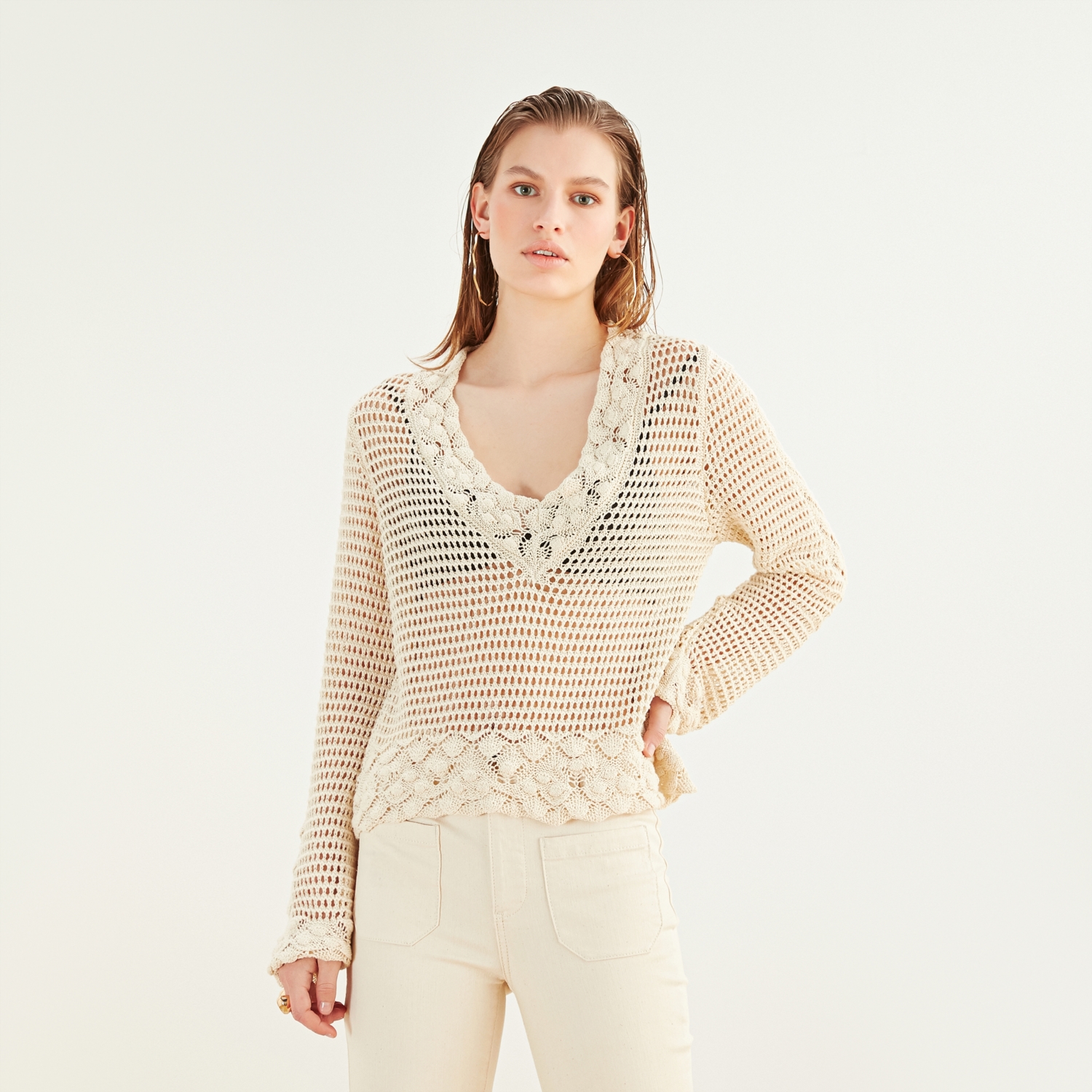 V YAKA DANTELLİ CROP KAZAK