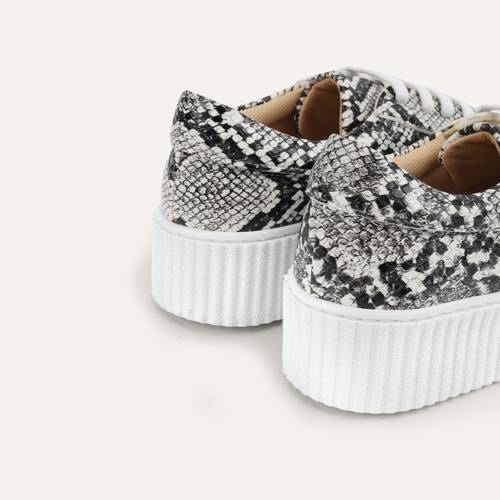  YILAN DERİSİ DESENLİ KALIN TABAN SPOR AYAKKABI