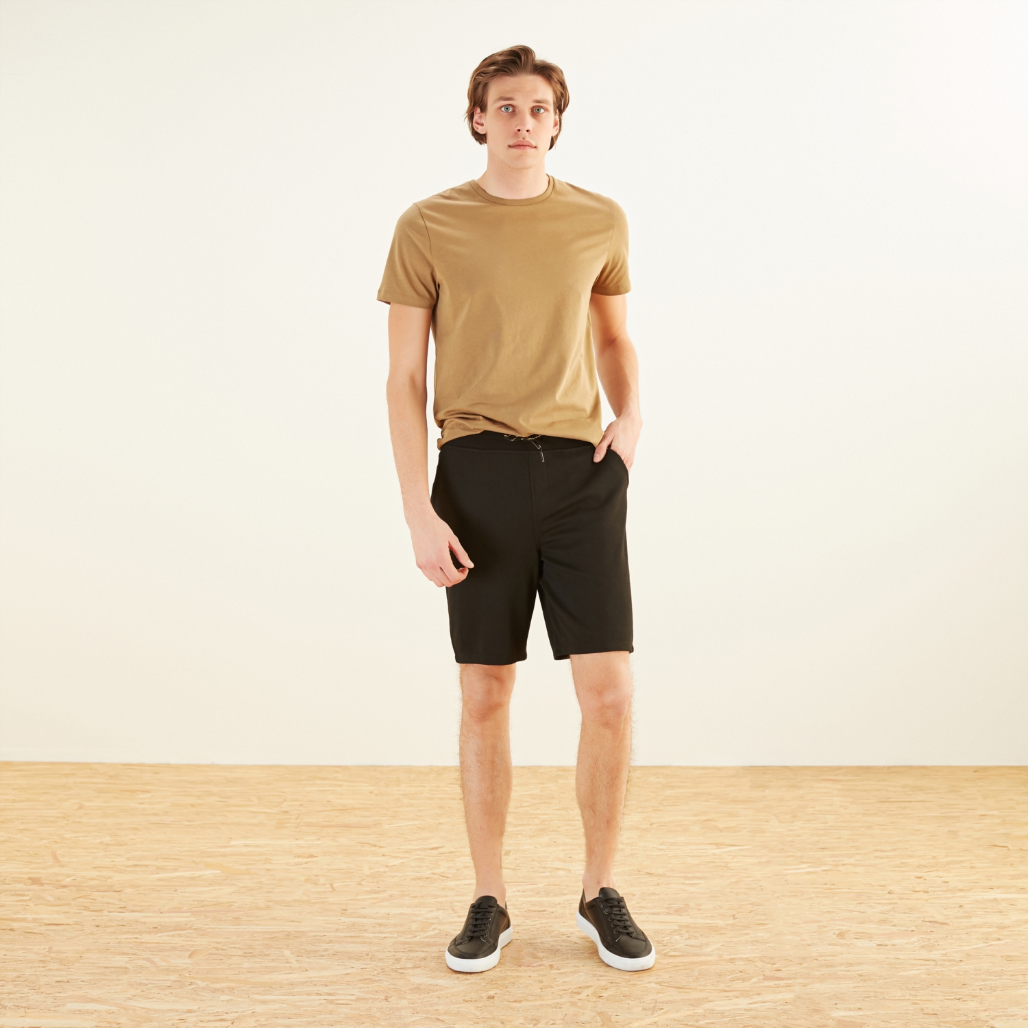 BELİ LASTİKLİ JOGGİNG ŞORT