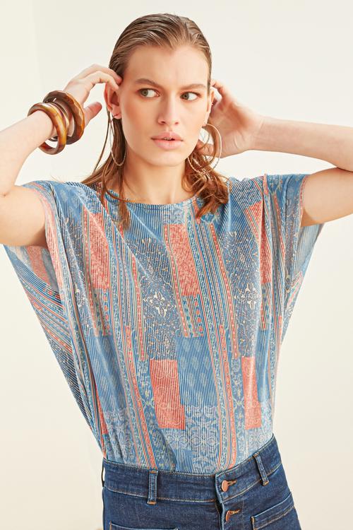  BASKILI DÜŞÜK OMUZ BLUZ