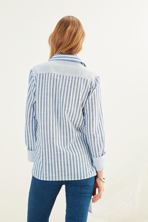  OVERSIZE YANDAN BAĞLAMALI ÇİZGİLİ GÖMLEK