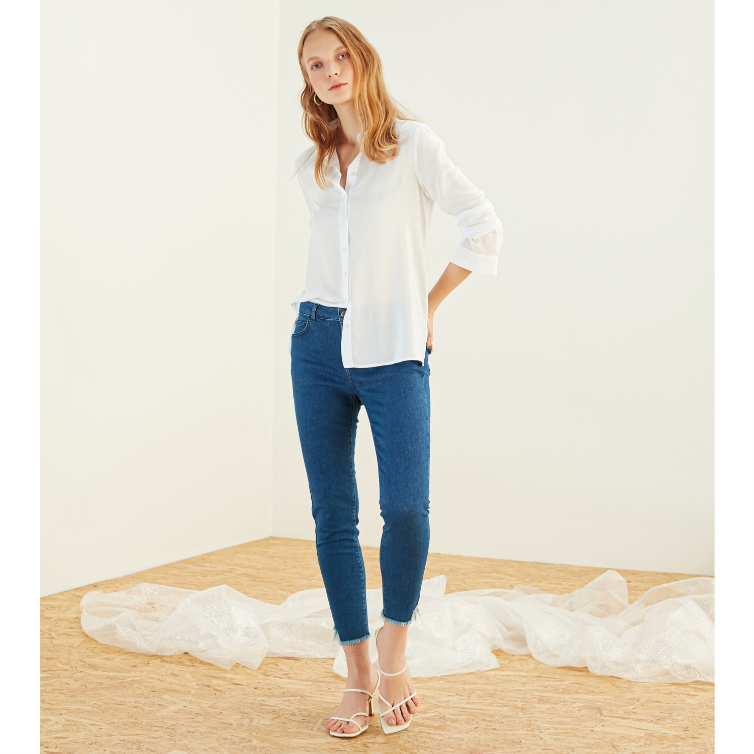 KESİK PÜSKÜL PAÇALI SKINNY JEAN PANTOLON