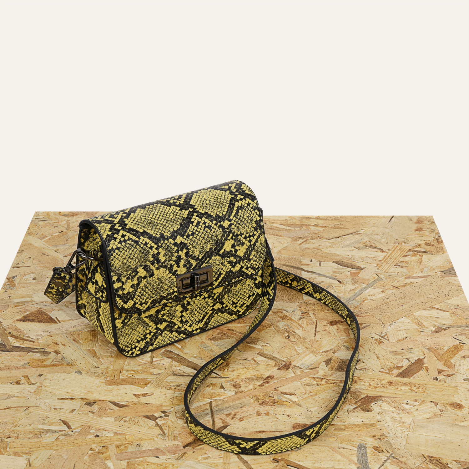 YILAN DERİSİ DESENLİ ASKILI OMUZ ÇANTASI