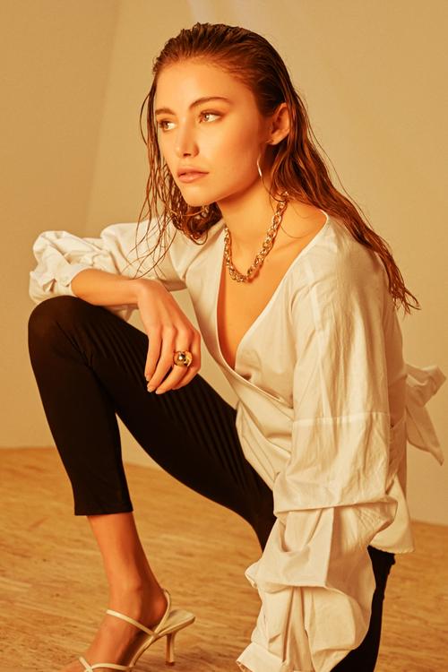  ANVELOP V YAKA PAMUK BLUZ