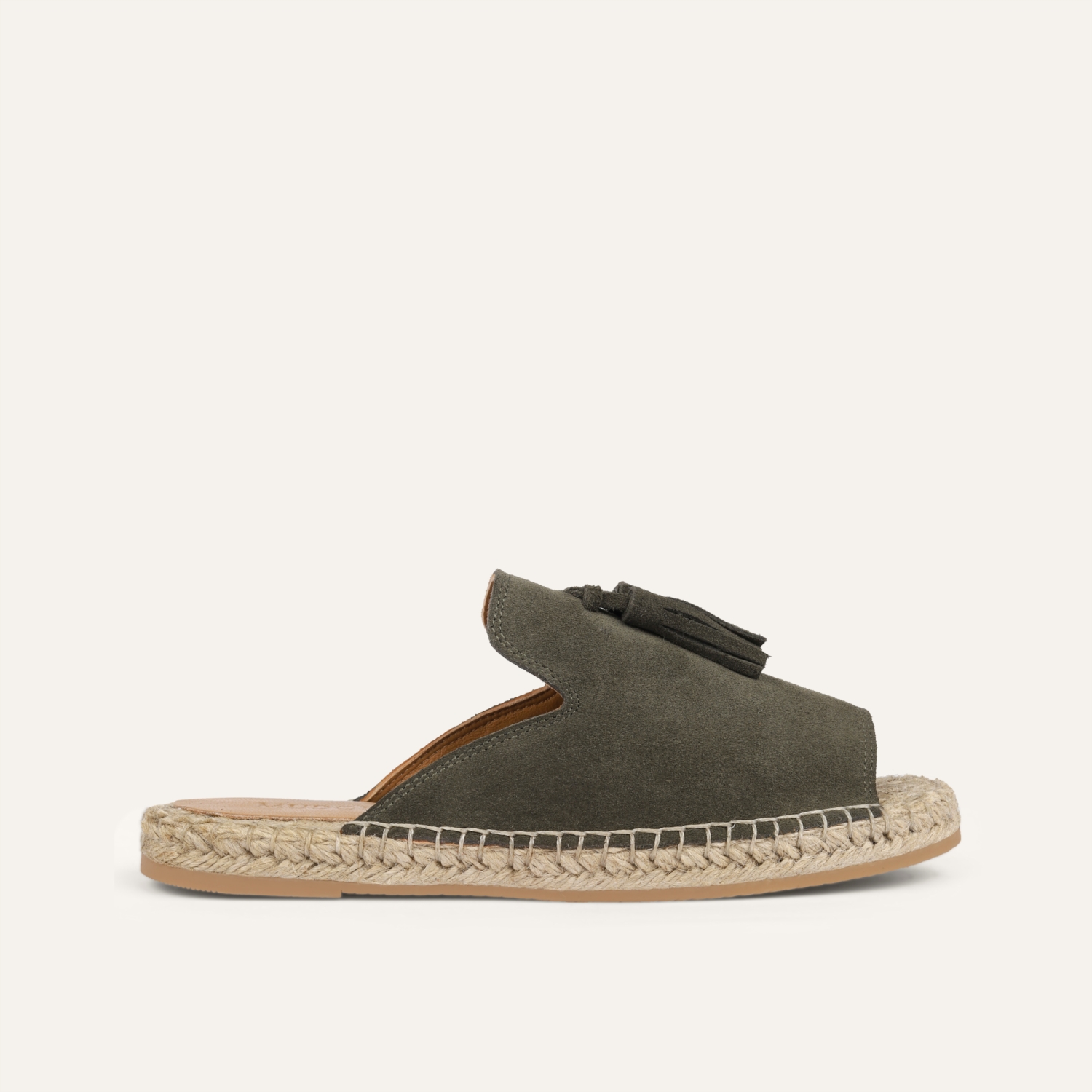 HASIR TABANLI SÜET TERLİK