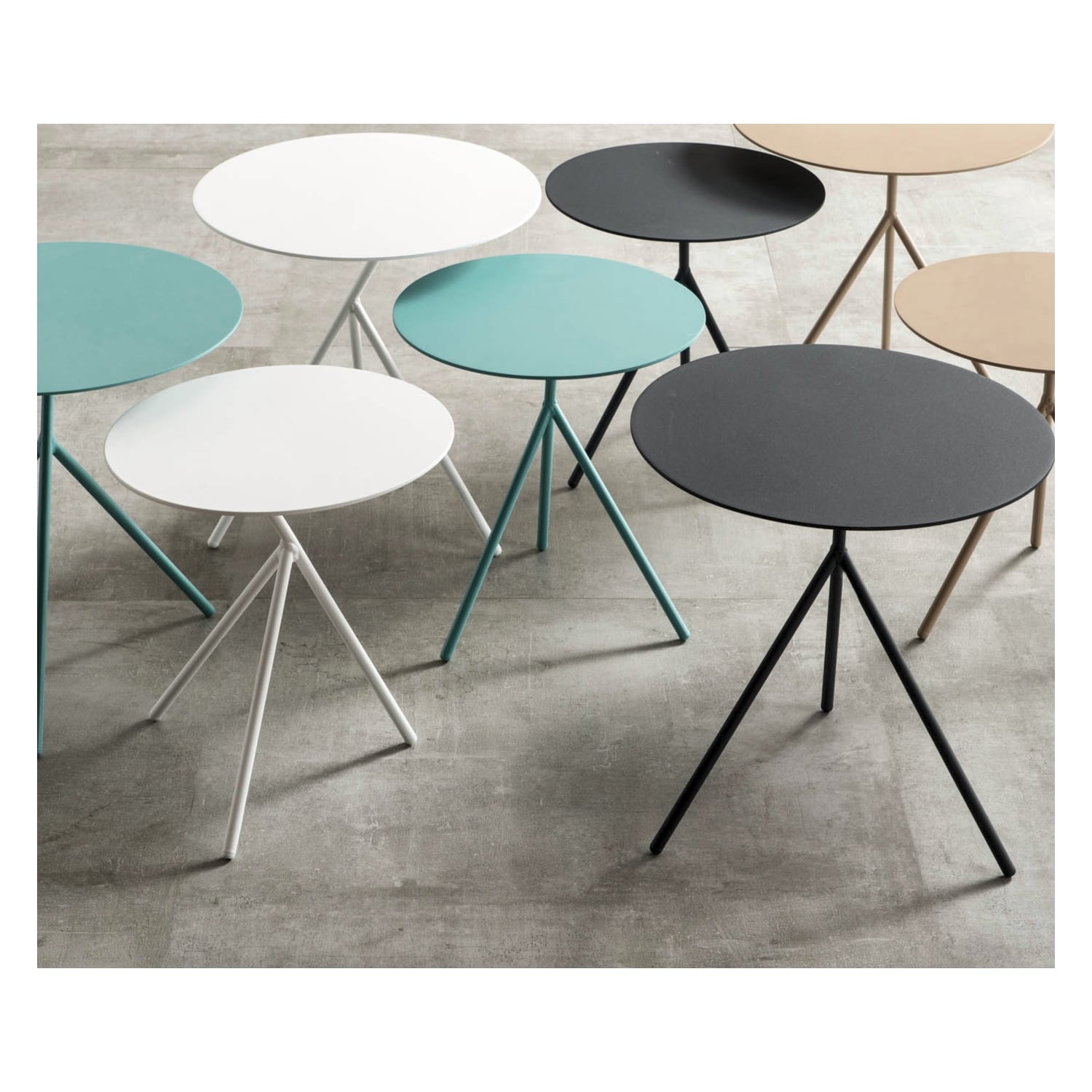 PIU BÜYÜK SİYAH ZİGON SEHPA