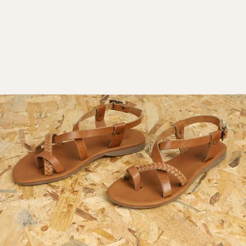  ÖRGÜLÜ PARMAK ARASI DERİ SANDALET