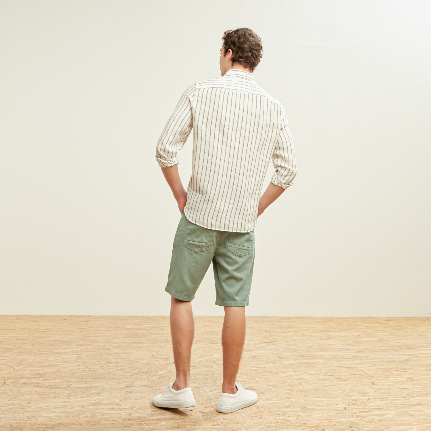 REGULAR KESİM ÇİZGİLİ KETEN GÖMLEK