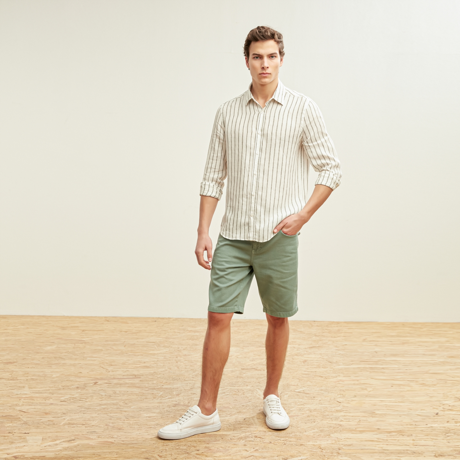 REGULAR KESİM ÇİZGİLİ KETEN GÖMLEK