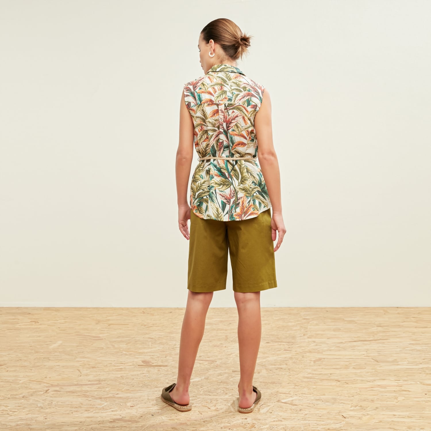 HASIR KEMER DETAYLI FLORAL GÖMLEK