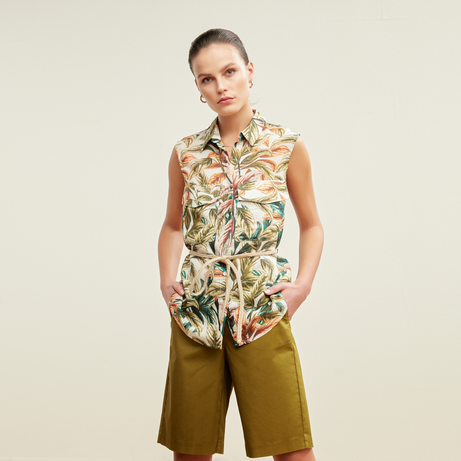 HASIR KEMER DETAYLI FLORAL GÖMLEK