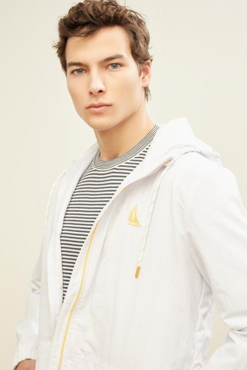  KAPÜŞONLU FERMUARLI YAĞMURLUK