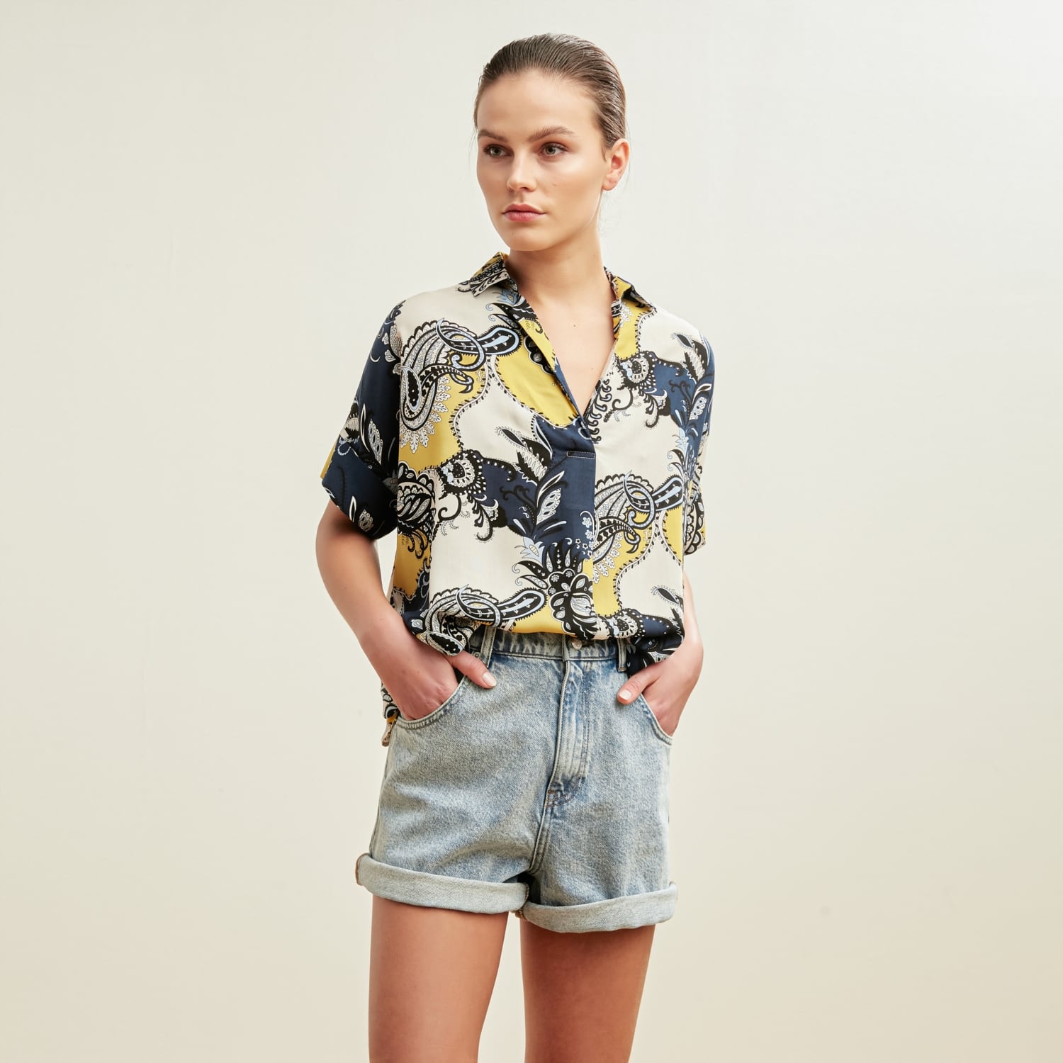 ŞAL DESENLİ VİSKOZ BLUZ