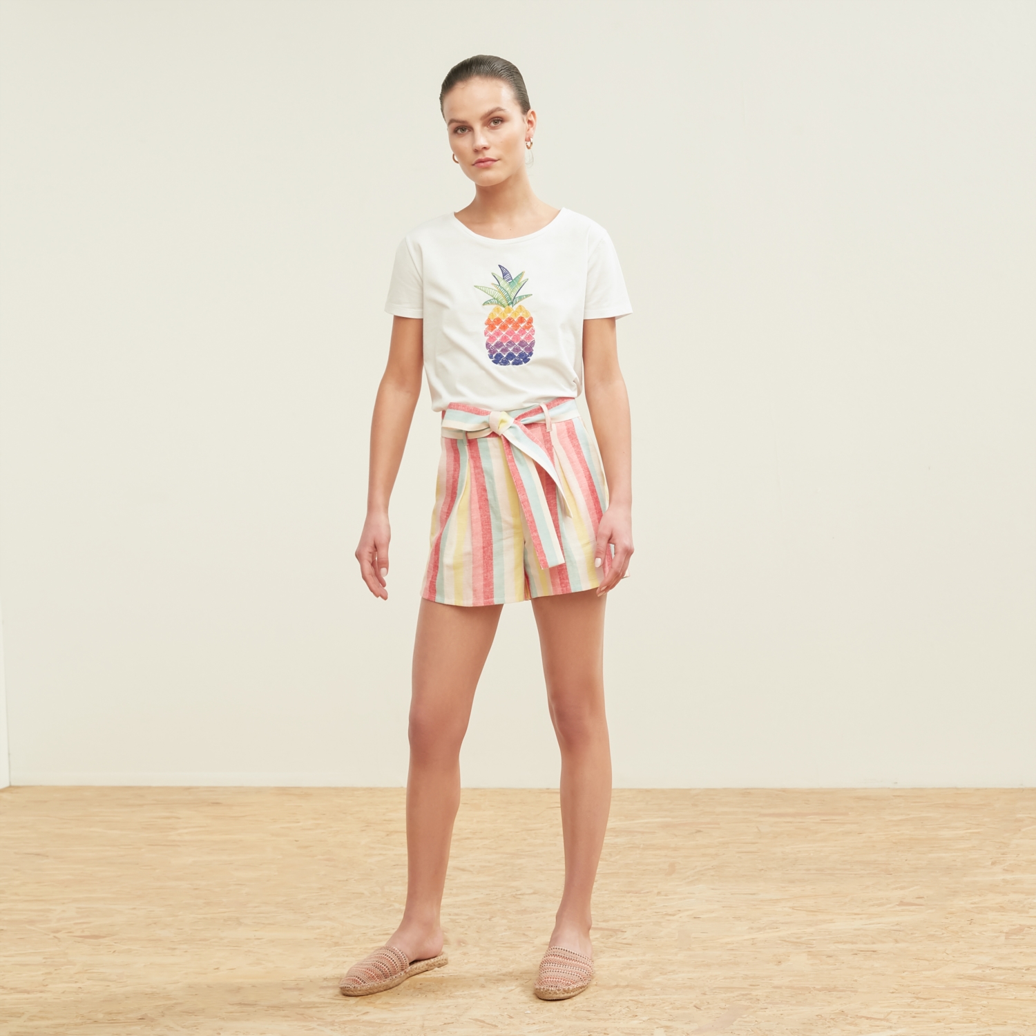 RENKLİ ÇİZGİLİ PAMUK - KETEN BAĞLAMALI ŞORT