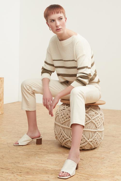  KAYIK YAKA ÇİZGİLİ TRİKO KAZAK