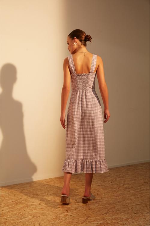  EKOSE DESENLİ VOLANLI MİDİ ELBİSE