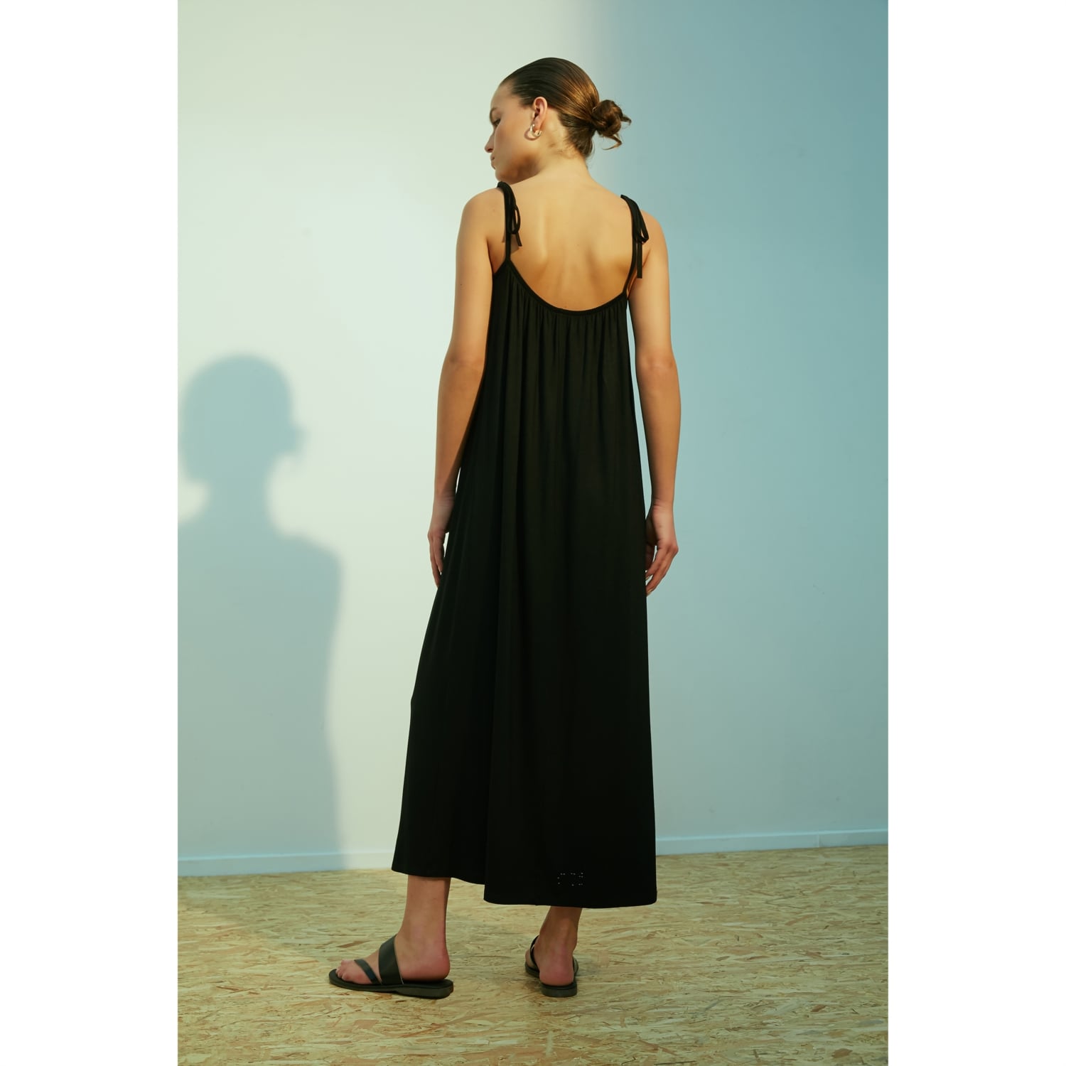 İP ASKILI MAXİ ELBİSE