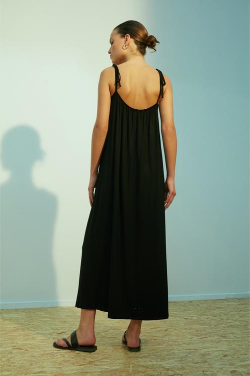  İP ASKILI MAXİ ELBİSE