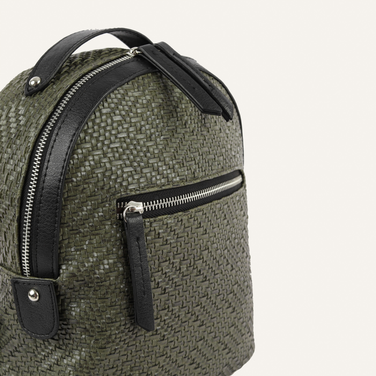 ÖRGÜ BASKILI SIRT ÇANTASI