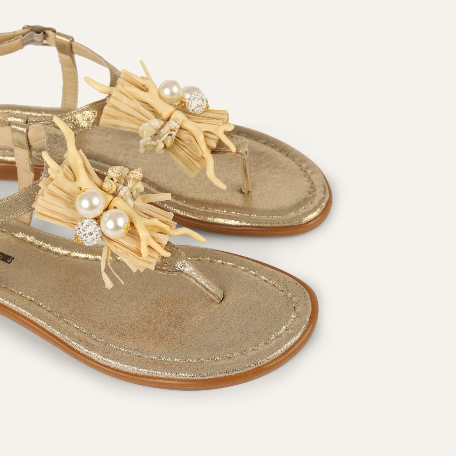 TAŞLI PARMAK ARASI SANDALET