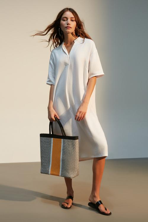  V YAKA OVERSIZE MİDİ KETEN ELBİSE