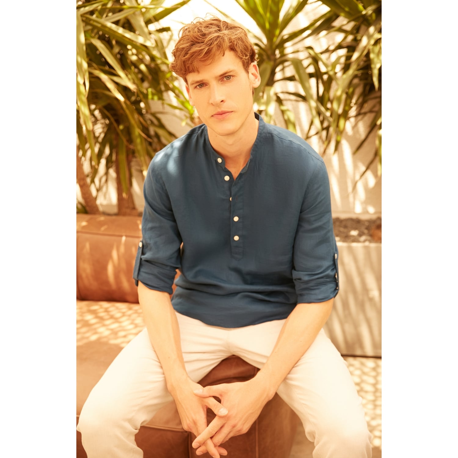 REGULAR FIT HAKİM YAKA GÖMLEK