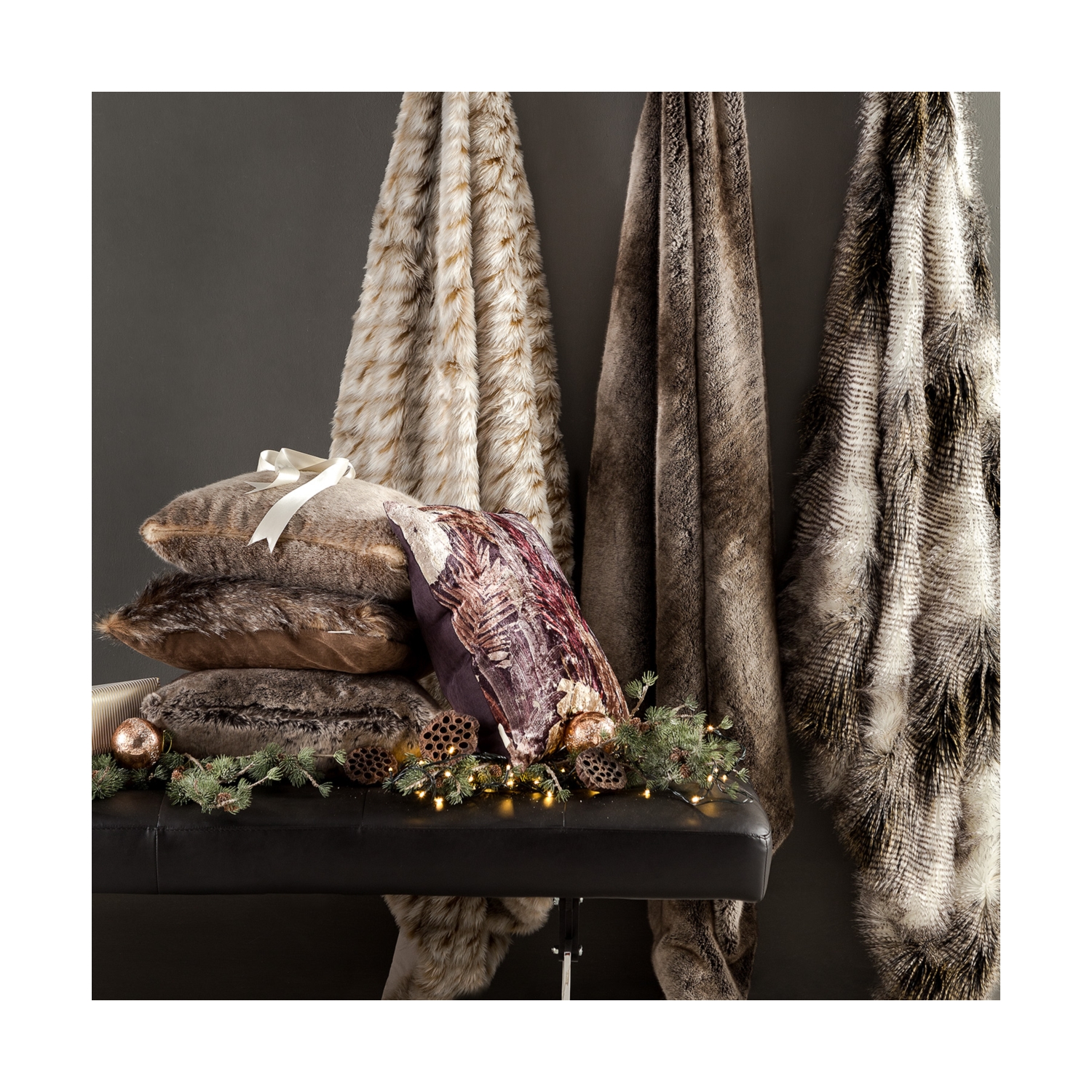 LYNX KAHVERENGİ PELUŞ KIRLENT 45X45CM