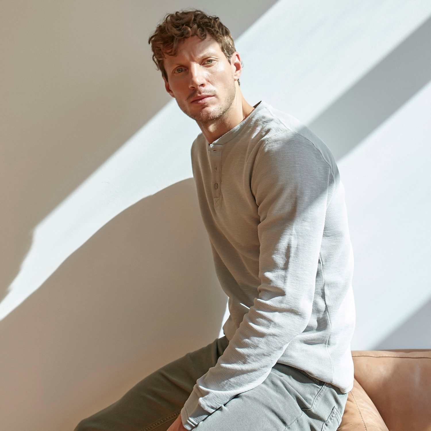 BİSİKLET YAKA UZUN KOL PAMUKLU T-SHIRT