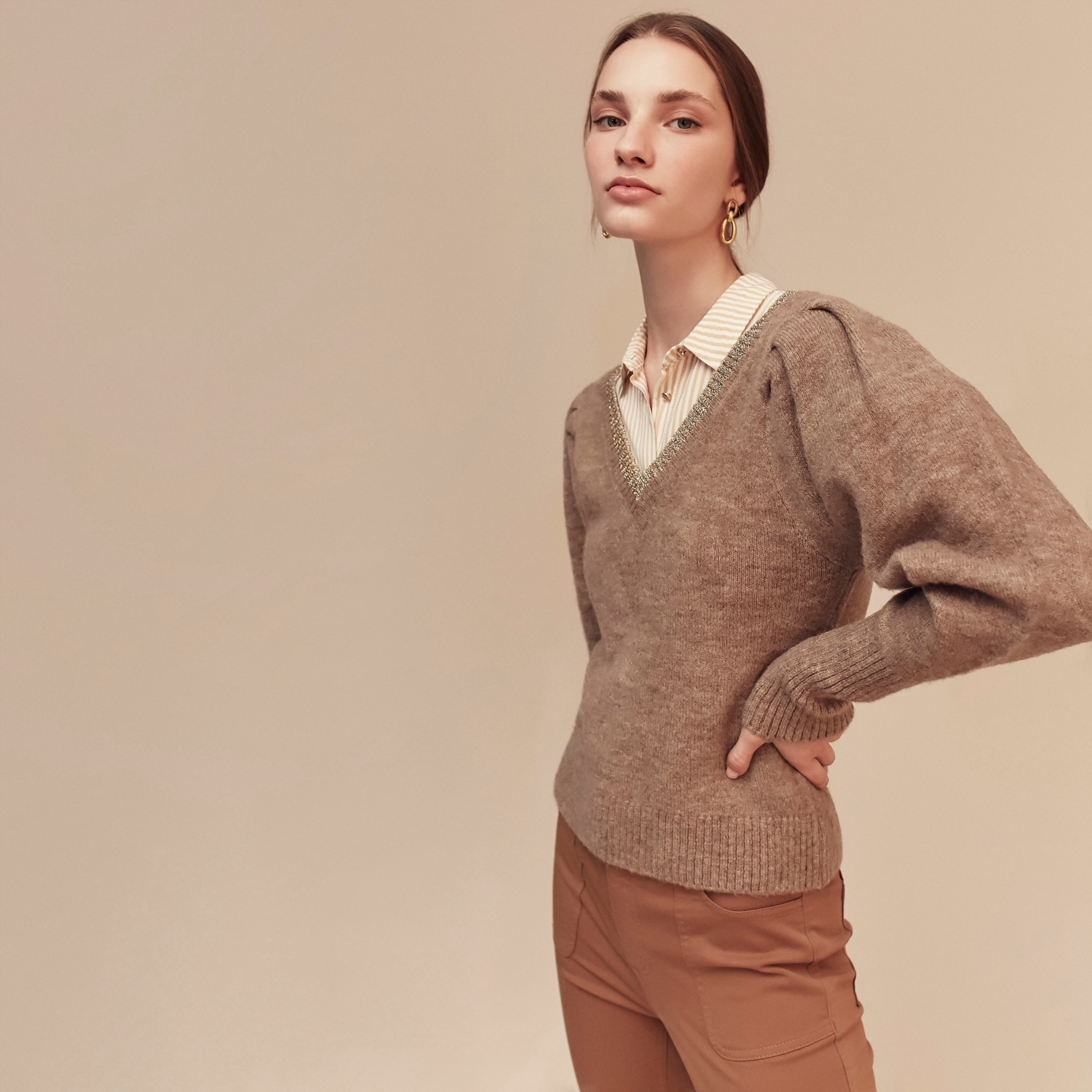 V YAKA YARIM KOL TRİKO KAZAK