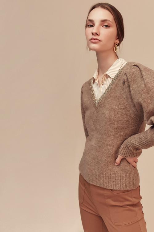  V YAKA YARIM KOL TRİKO KAZAK