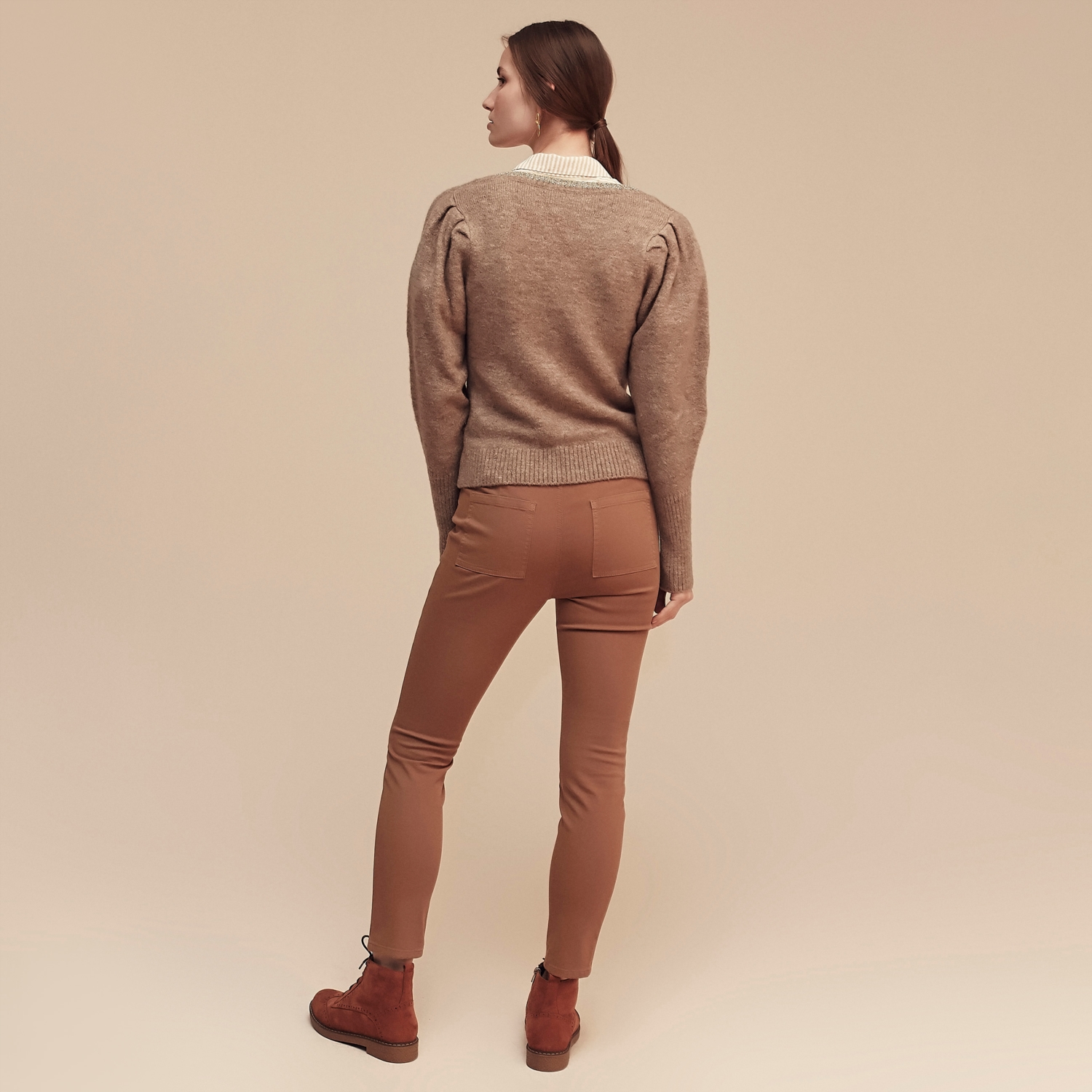 V YAKA YARIM KOL TRİKO KAZAK