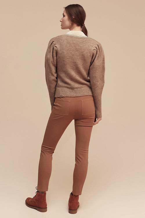  V YAKA YARIM KOL TRİKO KAZAK