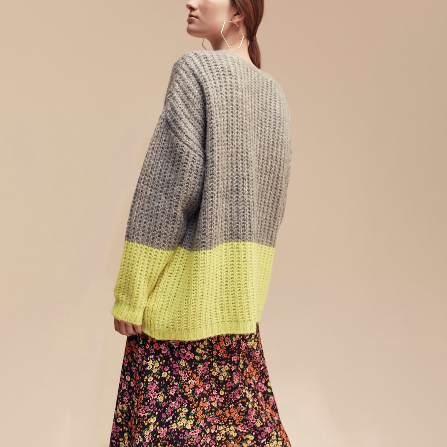 CEP DETAYLI RENK BLOKLU TRİKO HIRKA