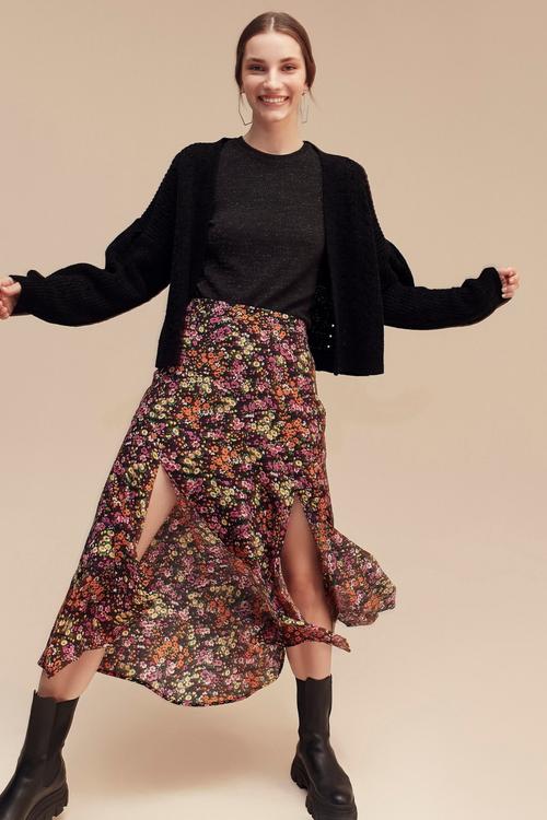  ÖRGÜ DETAYLI TRİKO HIRKA