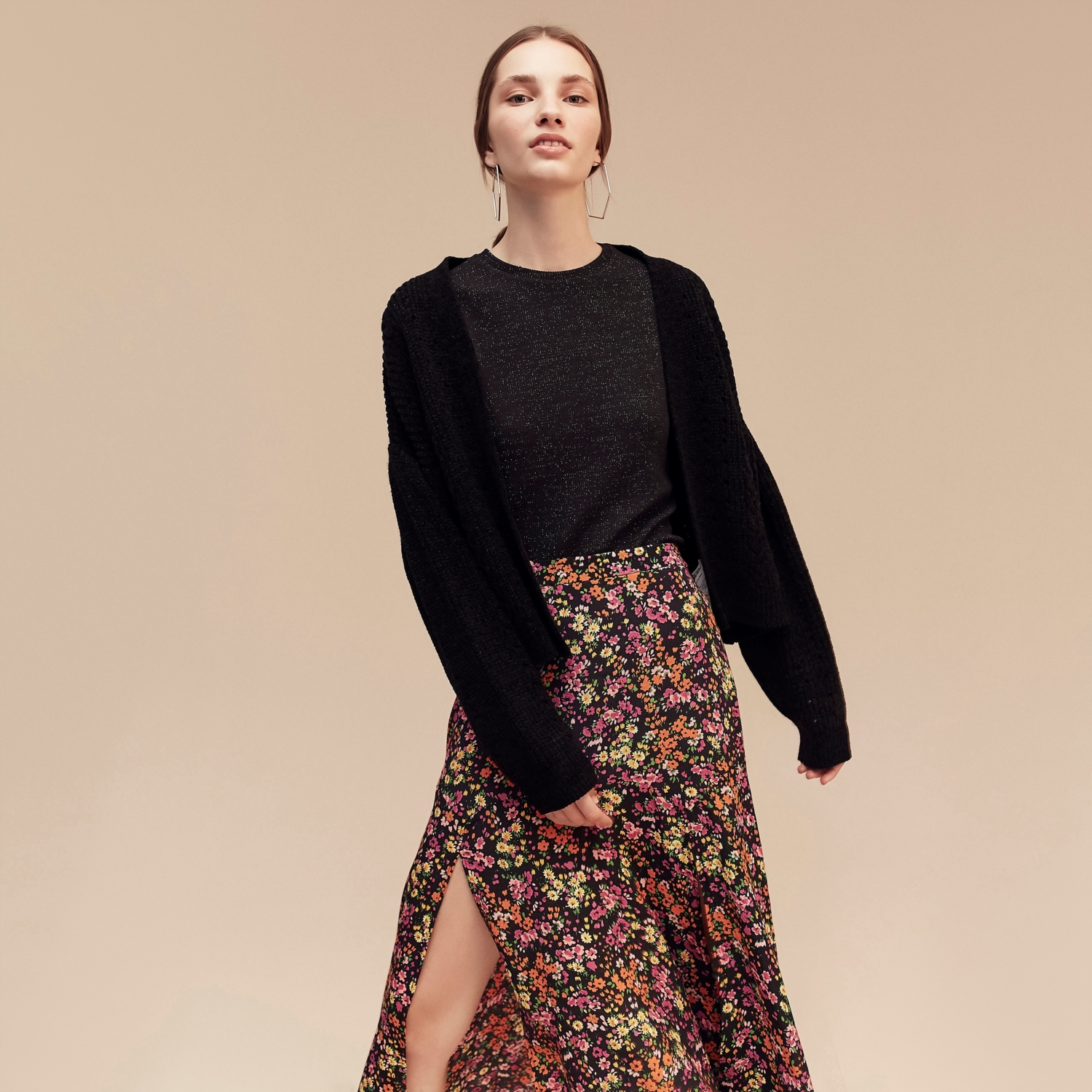 ÖRGÜ DETAYLI TRİKO HIRKA