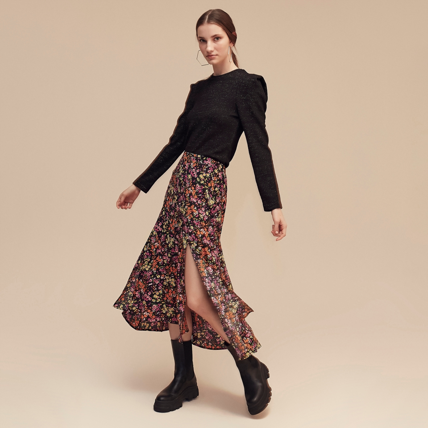 ÇİÇEK DESENLİ YIRTMAÇLI MİDİ ETEK